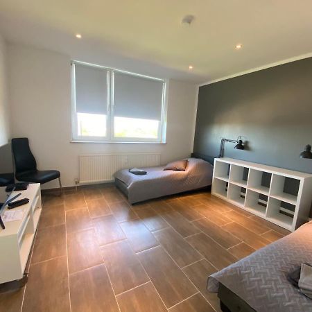 Duisburg Von Oben 3,5 Zimmer 8.Og Frisch Saniert Exterior foto